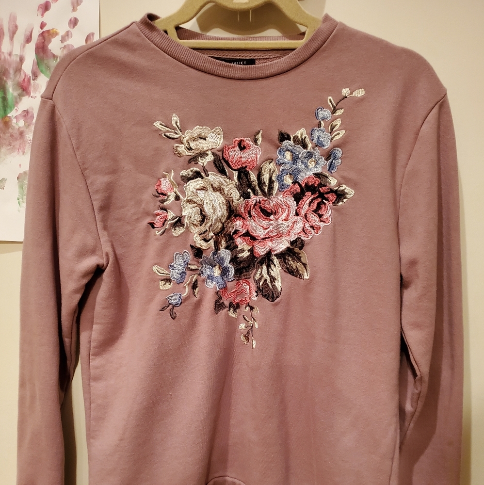 Women's Romeo & Juliet Couture Sweater